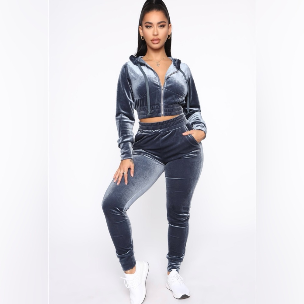 Fashion Nova Down to Lounge Blue Velour Set